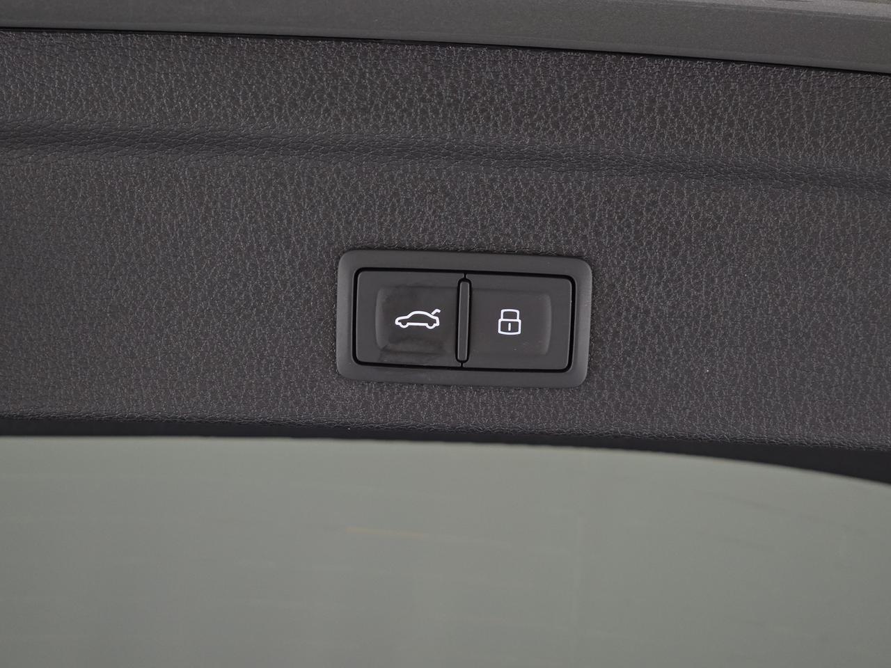 Audi Q3 sportback 35 2.0 tdi identity black s-tronic
