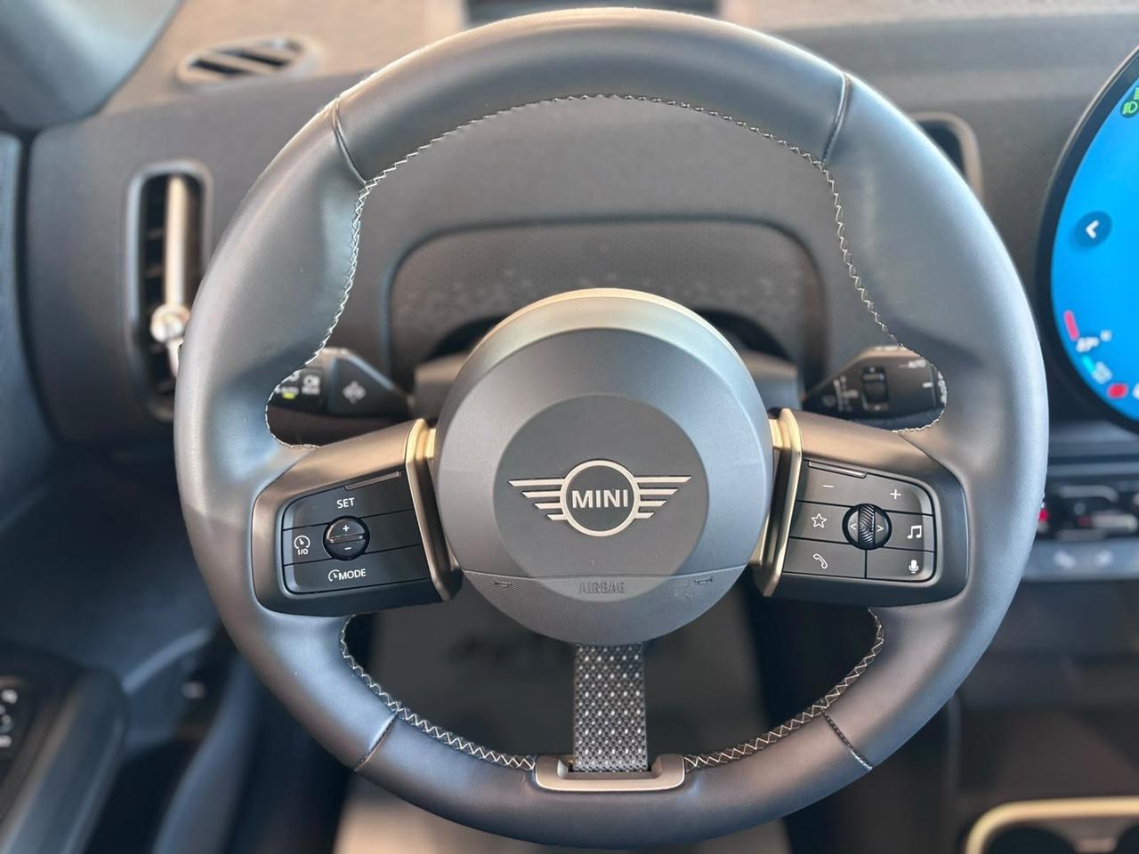 Mini Countryman 1.5 48V C Classic auto