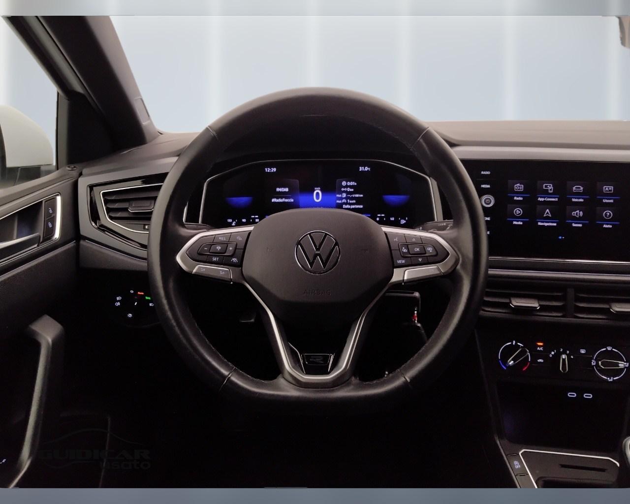 VOLKSWAGEN Polo VI 2022 - Polo 1.0 tsi R-Line 95cv
