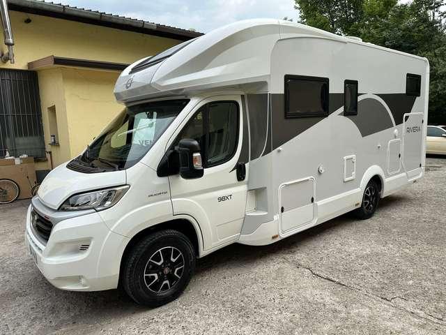 CI International Riviera 98 XT