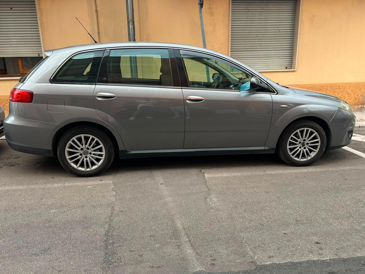 Fiat Croma 1.9 Multijet 120 CV