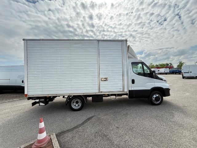 IVECO DAILY 35C14H BOX + SPONDA