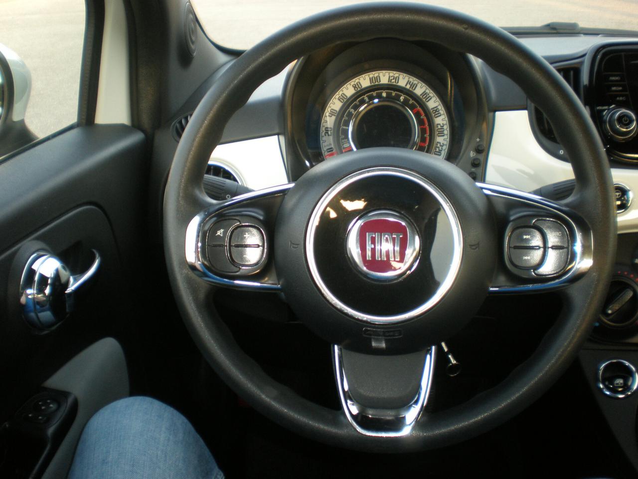 Fiat 500 1.0 Hybrid, pochissimi km, da vetrina