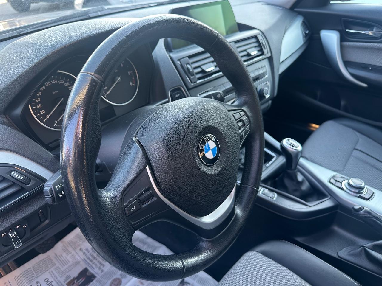 Bmw 116 116d 5p. Urban led sensori di p. cerchi lega e misto pelle