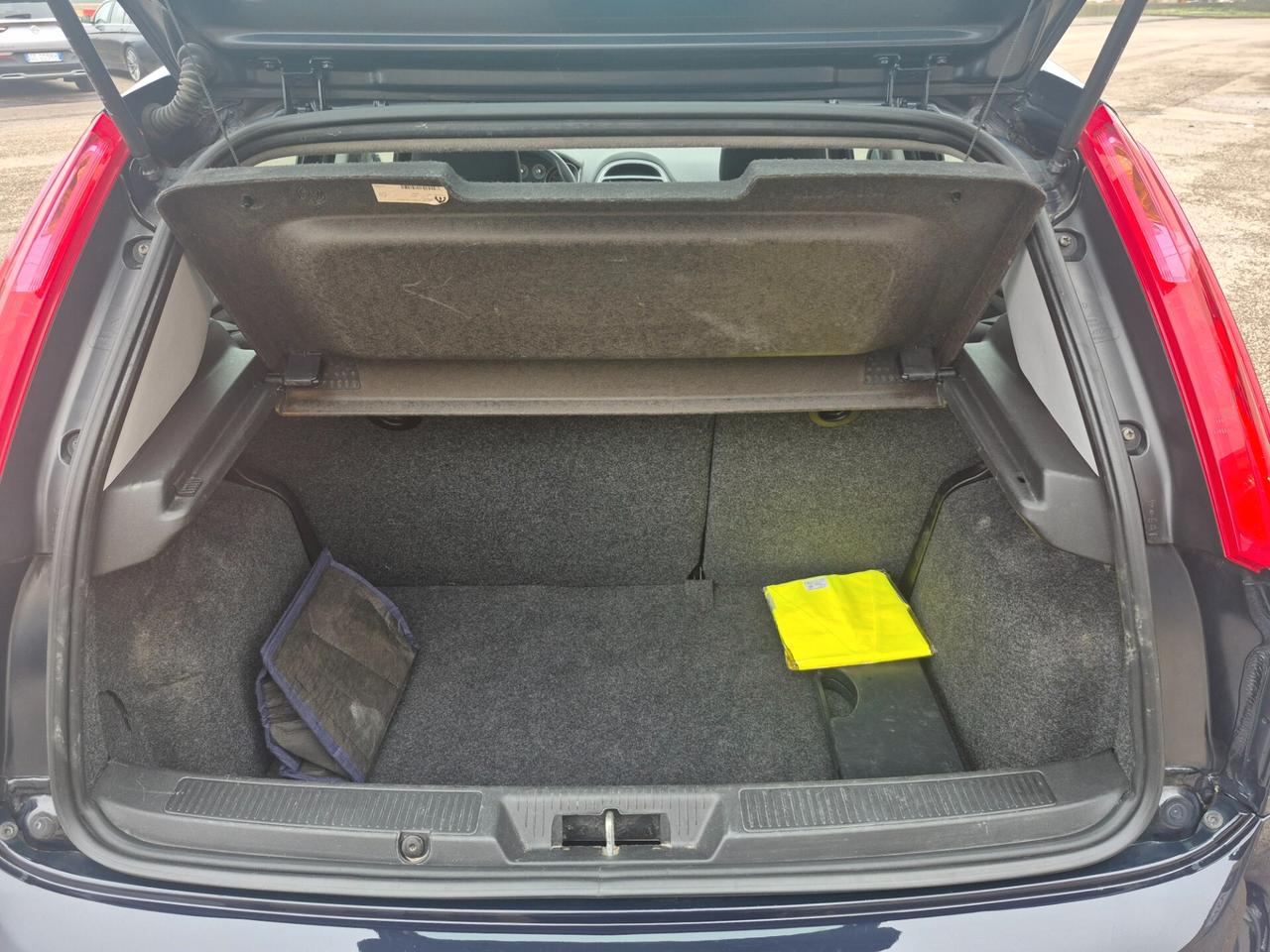 Fiat Punto 1.4 8V 5 porte Easypower Street