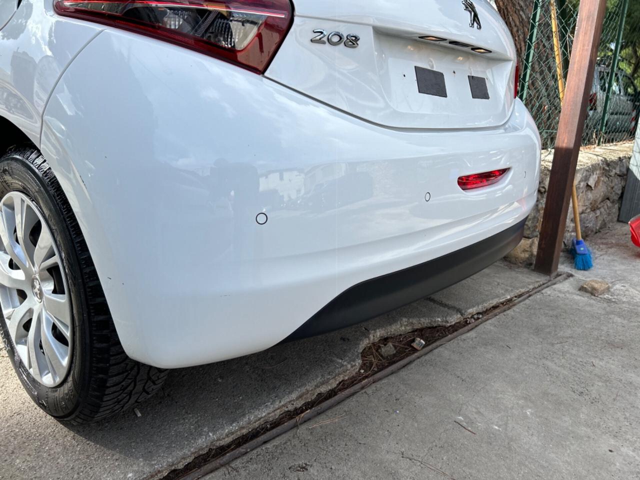 Peugeot 208 1.0 5 porte Allure