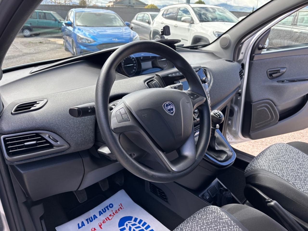 Lancia Ypsilon 1.2 69 CV 5 porte GPL Ecochic Monogram