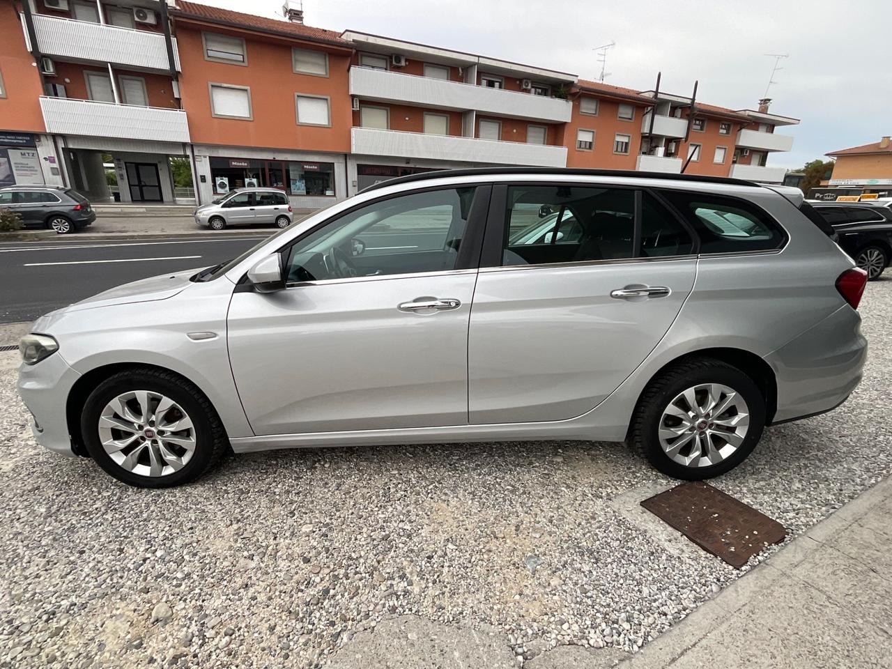 Fiat Tipo 1.6 Mjt S&S SW Lounge