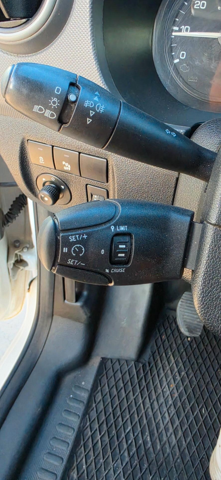 Peugeot Partner BlueHDi 100 L1
