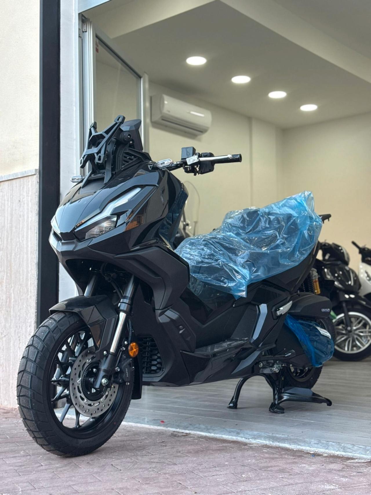 Honda ADV 350
