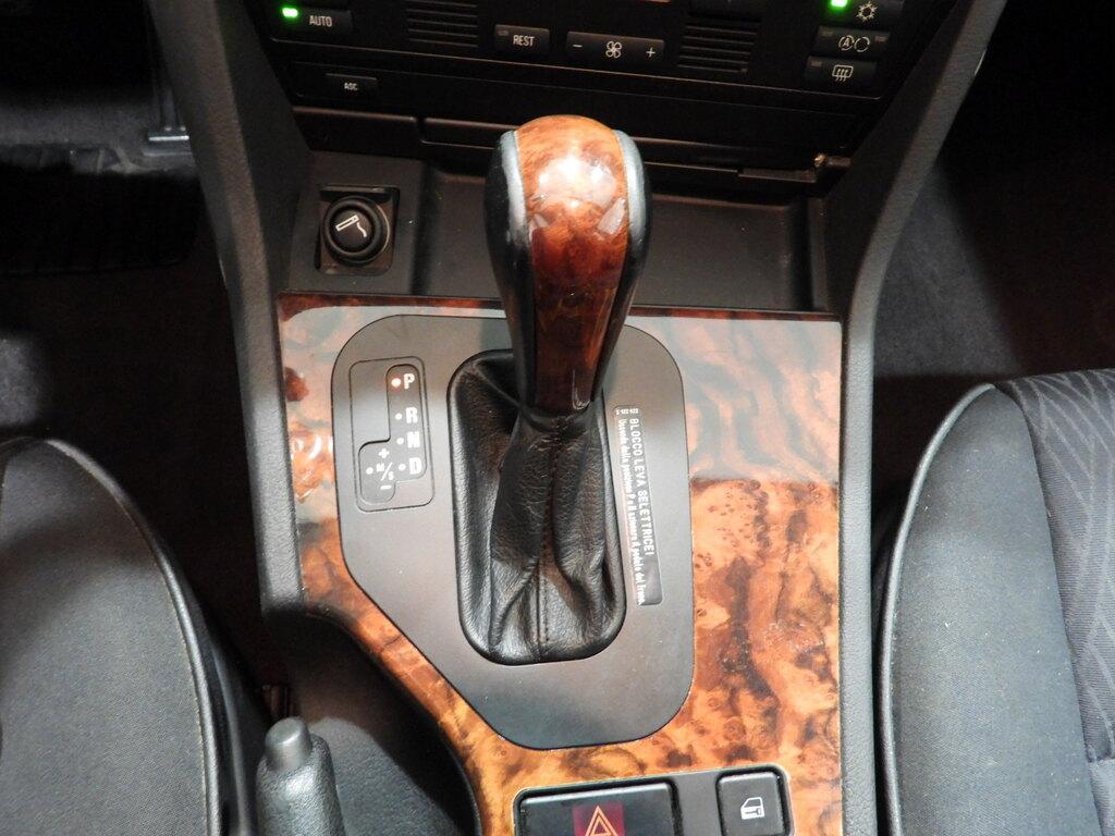 BMW Serie 5 Berlina 523 i Eletta