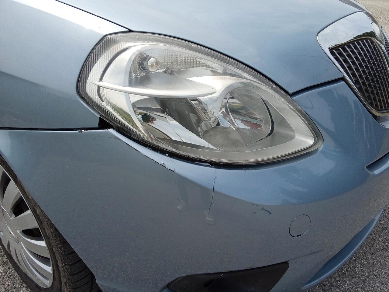 Lancia Ypsilon 1.2 benz. 2010