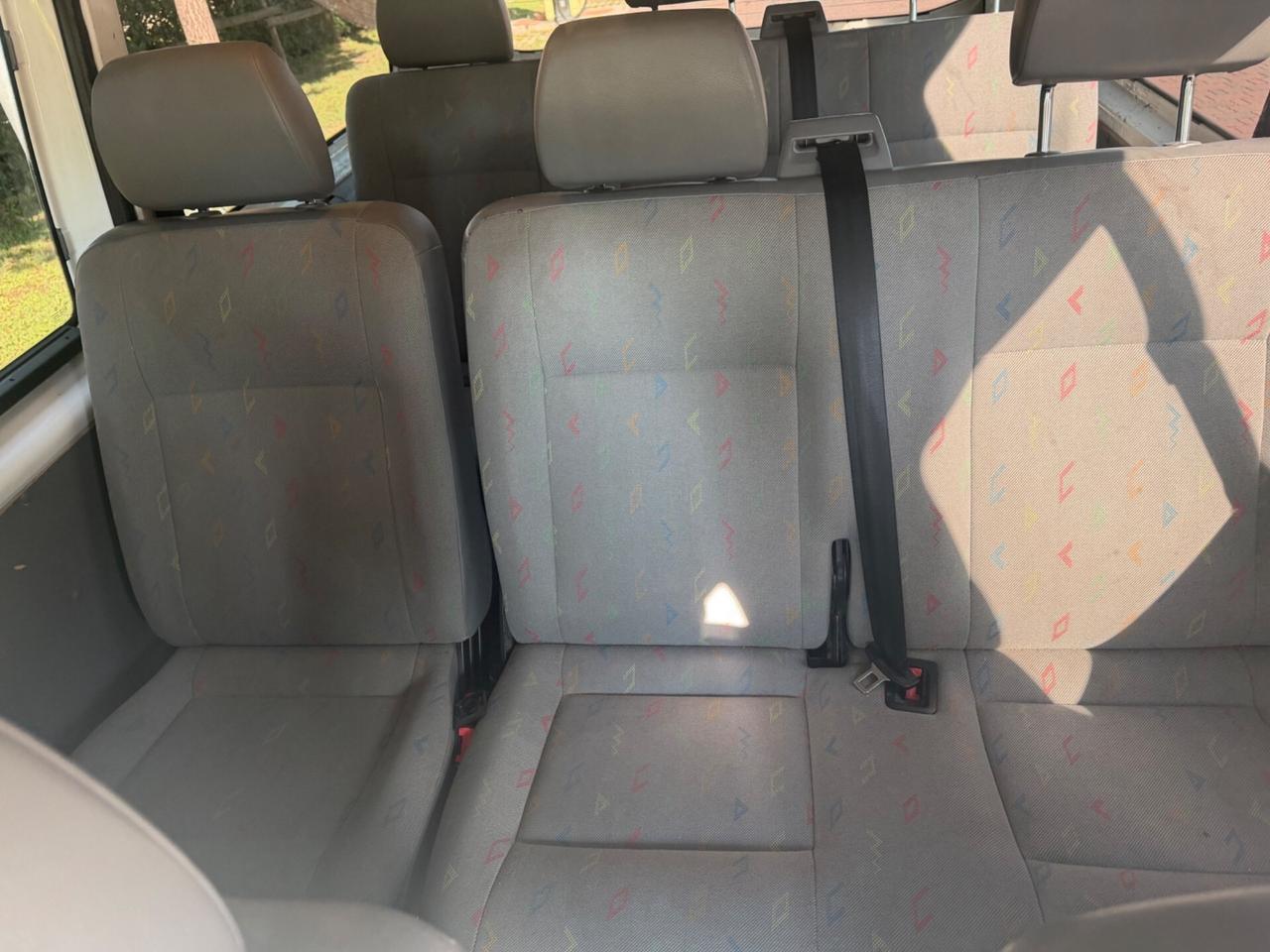 Volkswagen Transporter 2.5 TDI anno 2006 9 posti