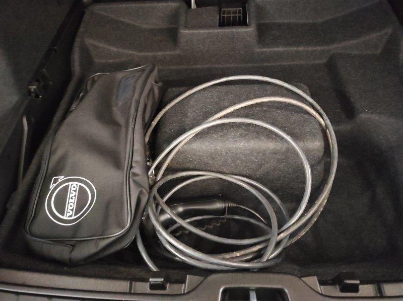 VOLVO XC40 (2017-->) - XC40 T5 Recharge Plug-in Hybrid Inscription Expression