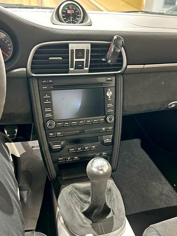 Porsche 911 997 Coupe 3.8 Carrera 4 GTS