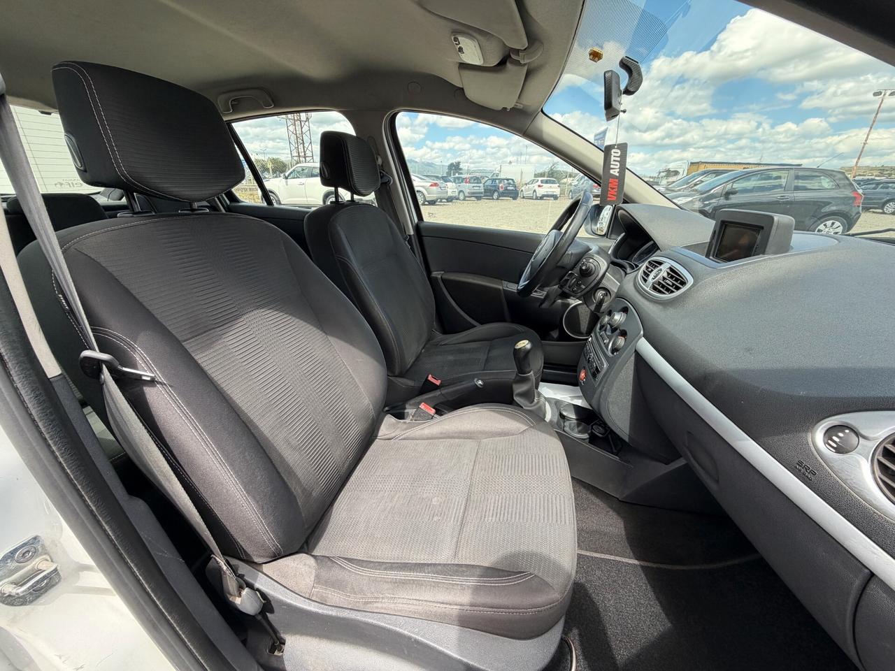 RENAULT Clio 1.2 Benzina 5 porte NEOPATENTATI