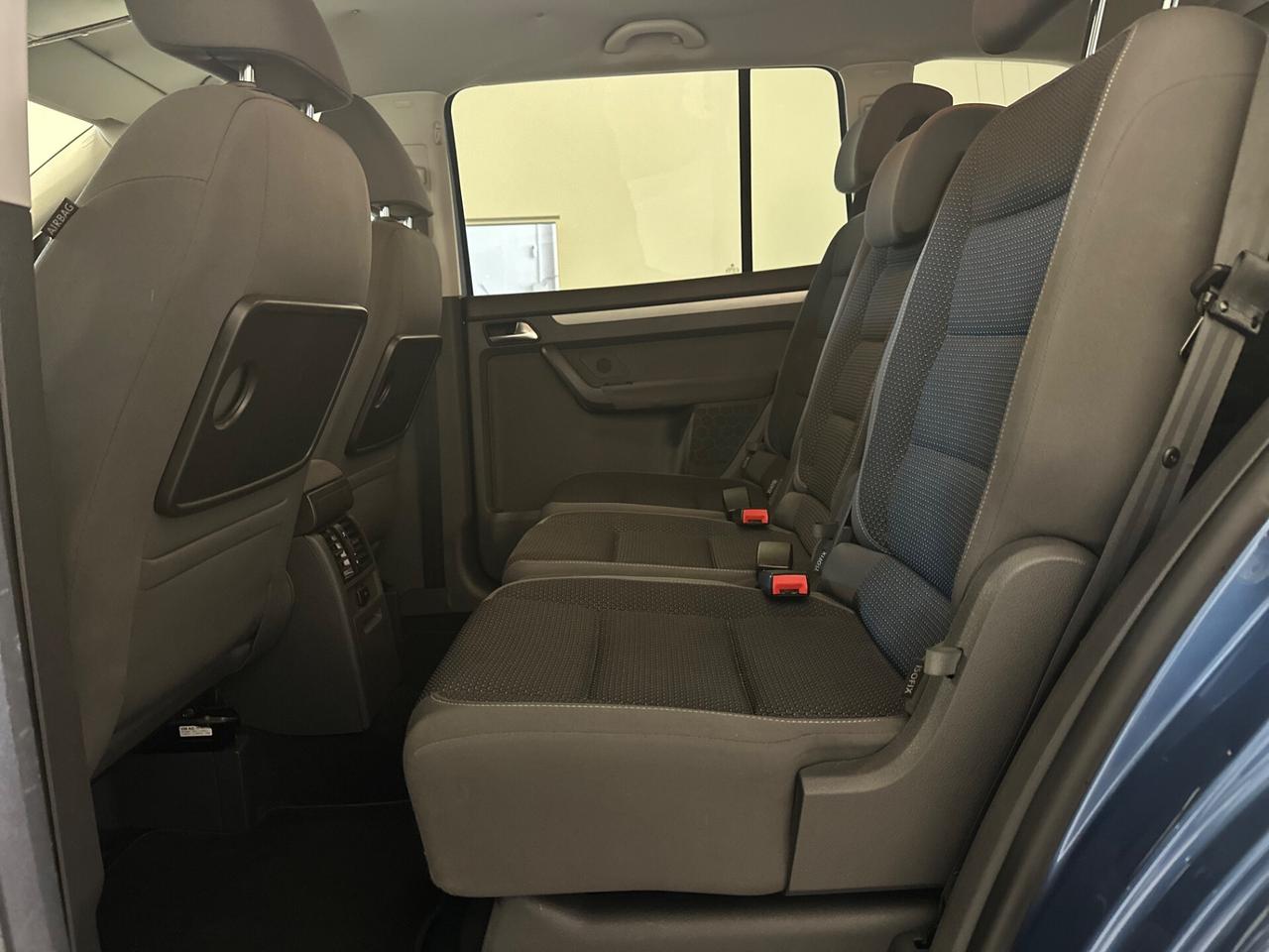 Volkswagen Touran Business 1.6 TDI DSG Comfortline