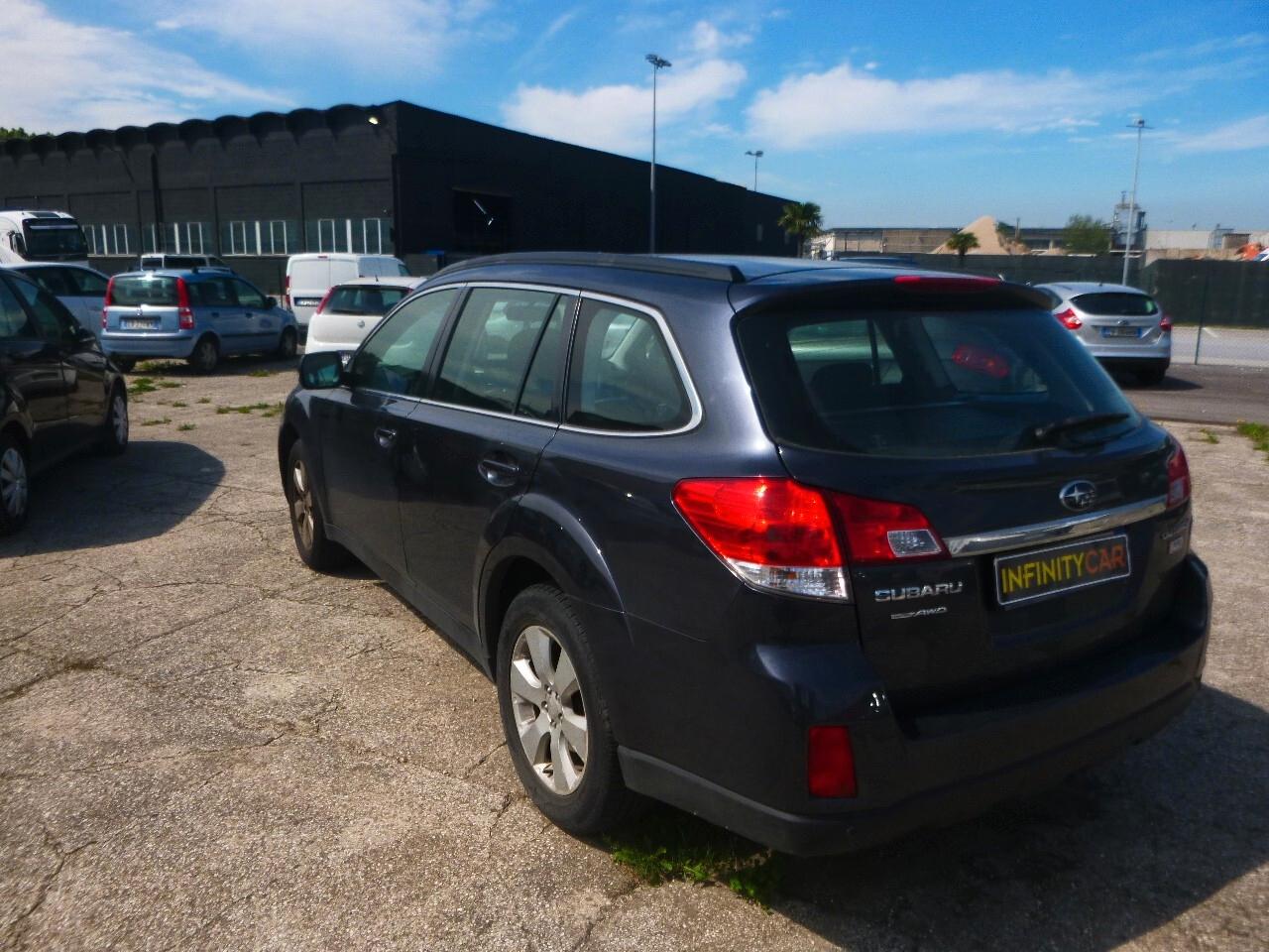 Subaru OUTBACK 2.0D Trend Limited