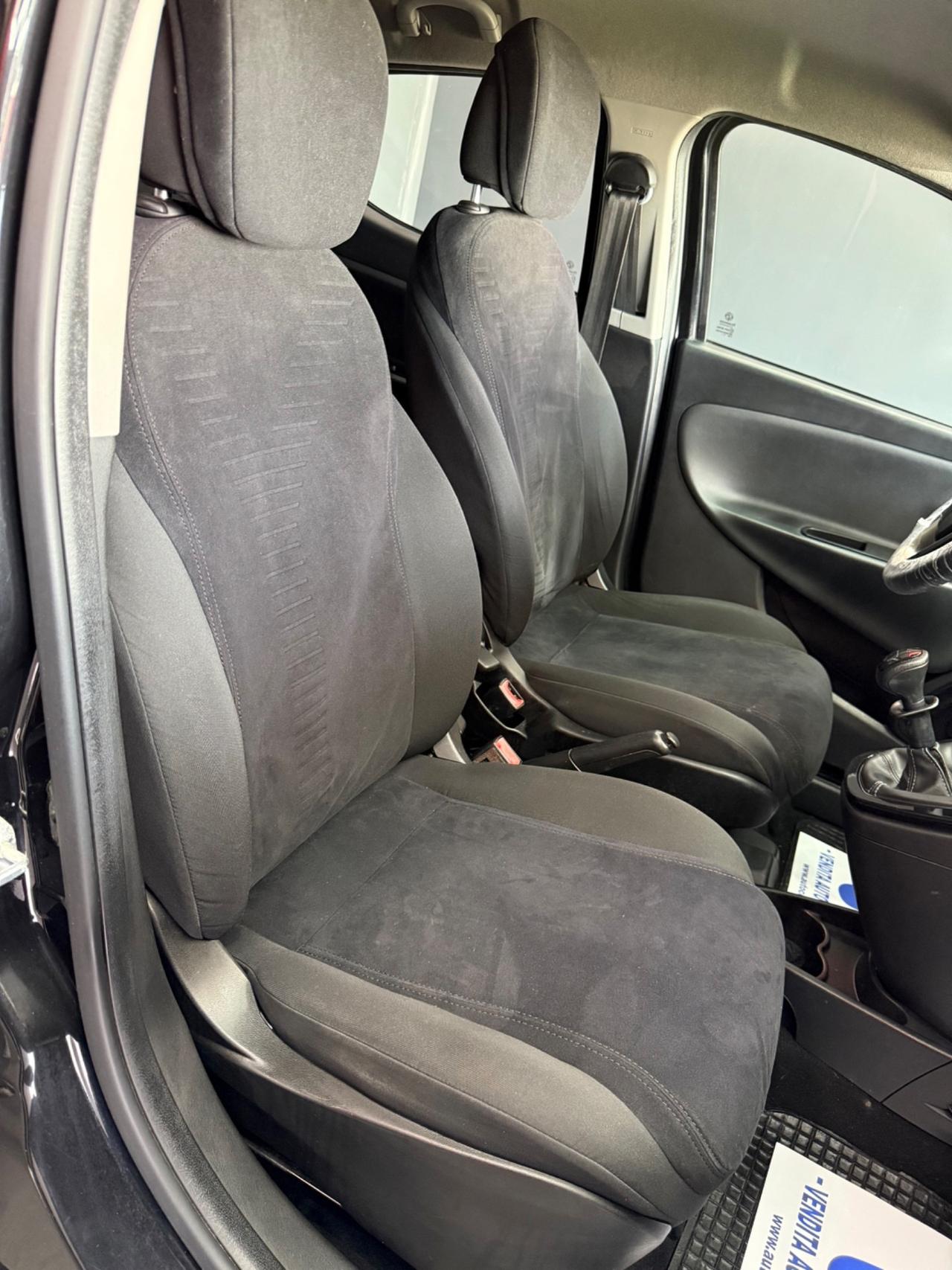 Lancia Ypsilon 1.2 Benzina 69 CV Platinum 2013