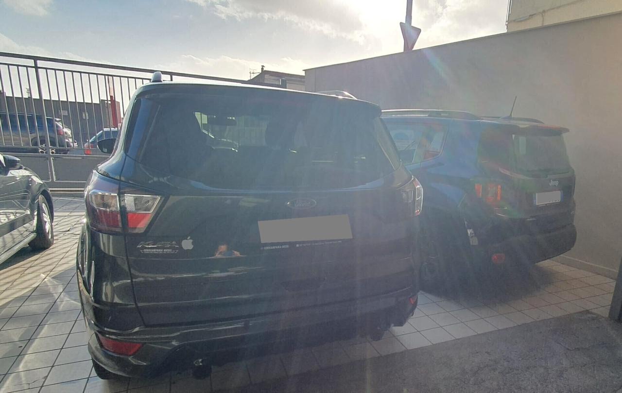 Ford Kuga 2.0 TDCI 150 CV 4WD Powershift ST-Line F1