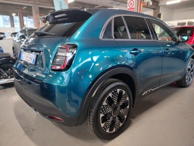 FIAT 600 Hybrid 100 CV DCT MHEV La Prima