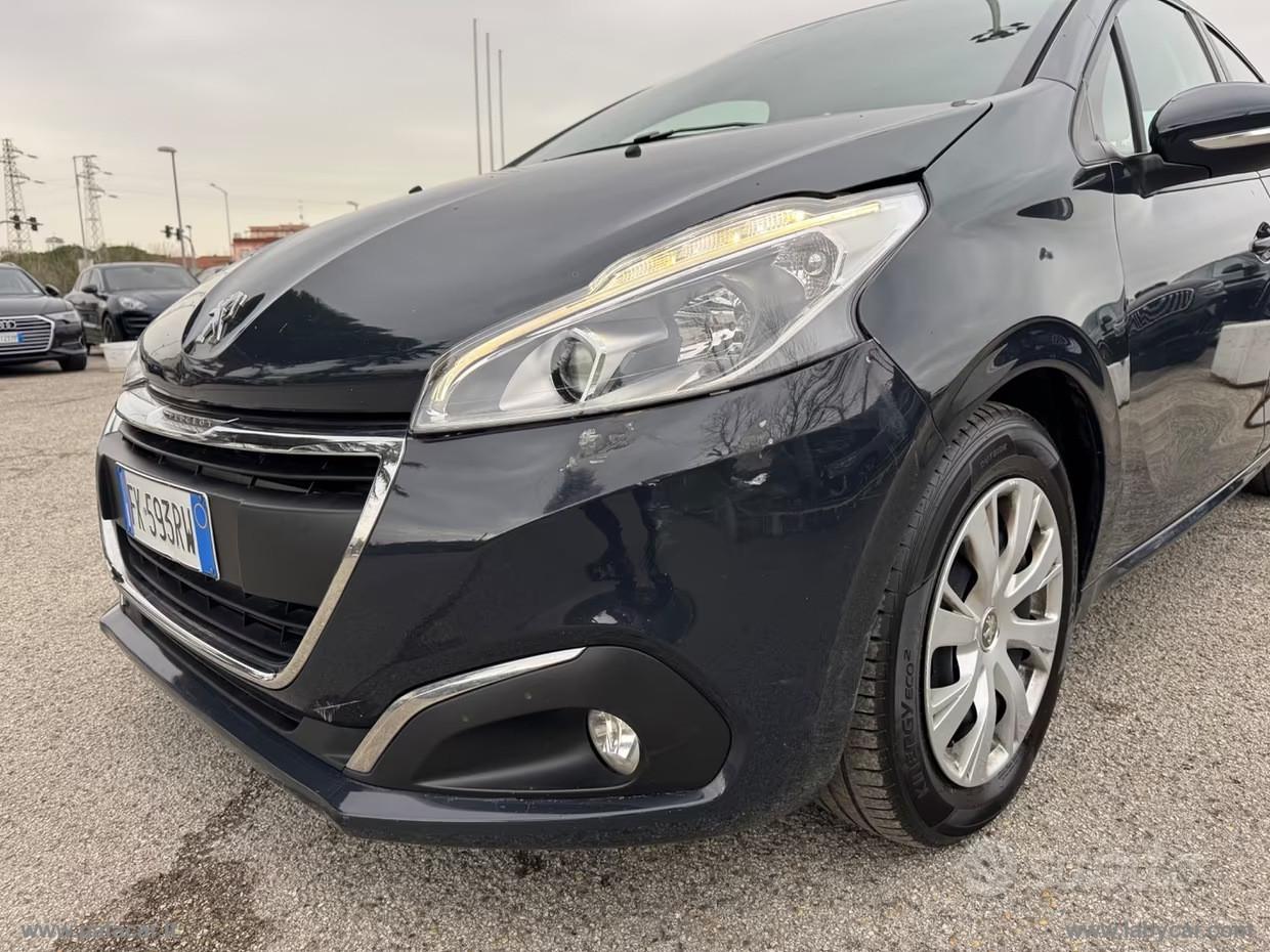 PEUGEOT 208 PureTech 82 5p. GPL Allure