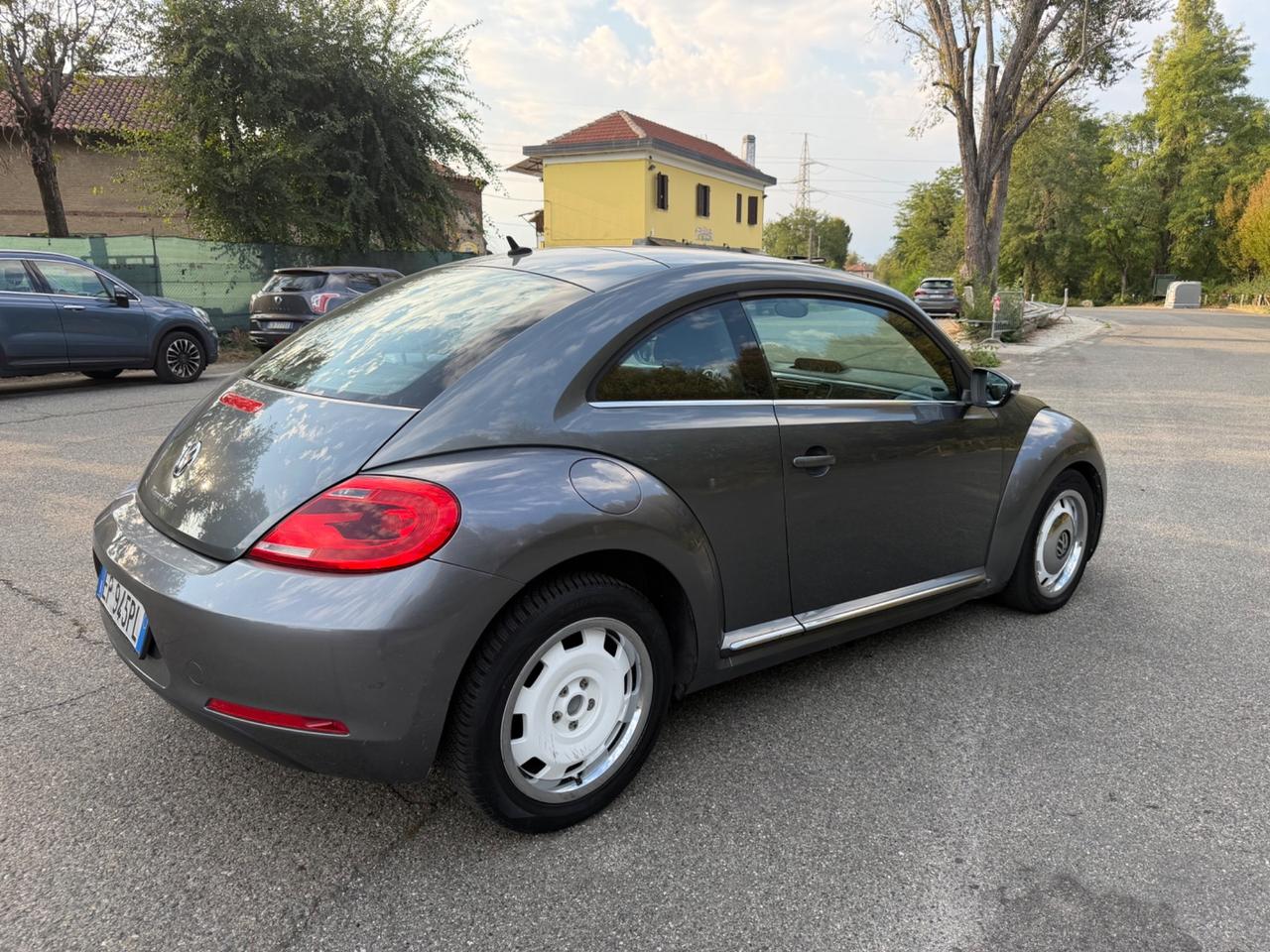 Volkswagen Maggiolino 1.6 TDI Design