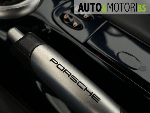 PORSCHE 911 996 Carrera cat Coupé 3.4