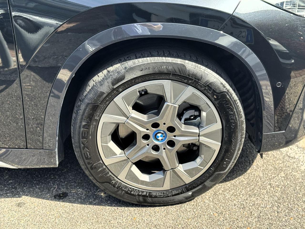 BMW iX1 xDrive 30 xLine