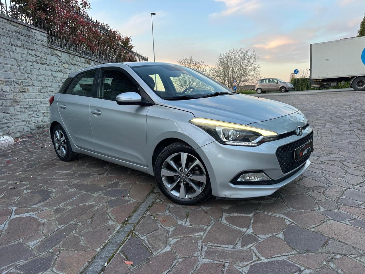 Hyundai i20 1.2 5 porte Econext Blackline