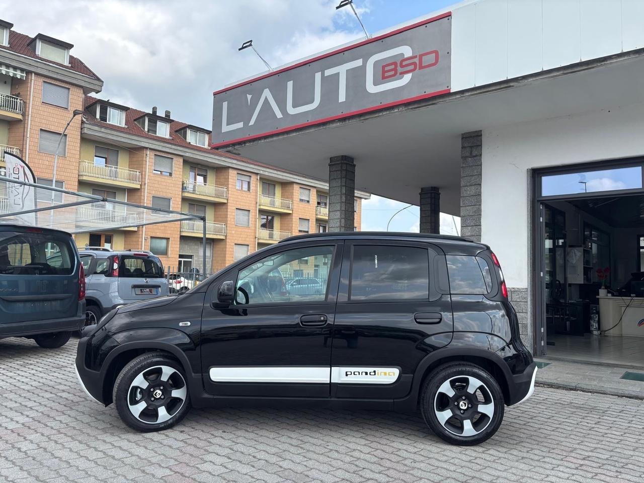 Fiat Panda Pandina 1.0 FireFly 65 CV Hybrid Cross