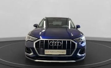 AUDI Q3 35 TFSI Business