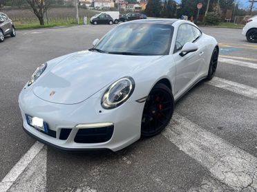 Porsche 911 3.0 Carrera 4 GTS Coupé