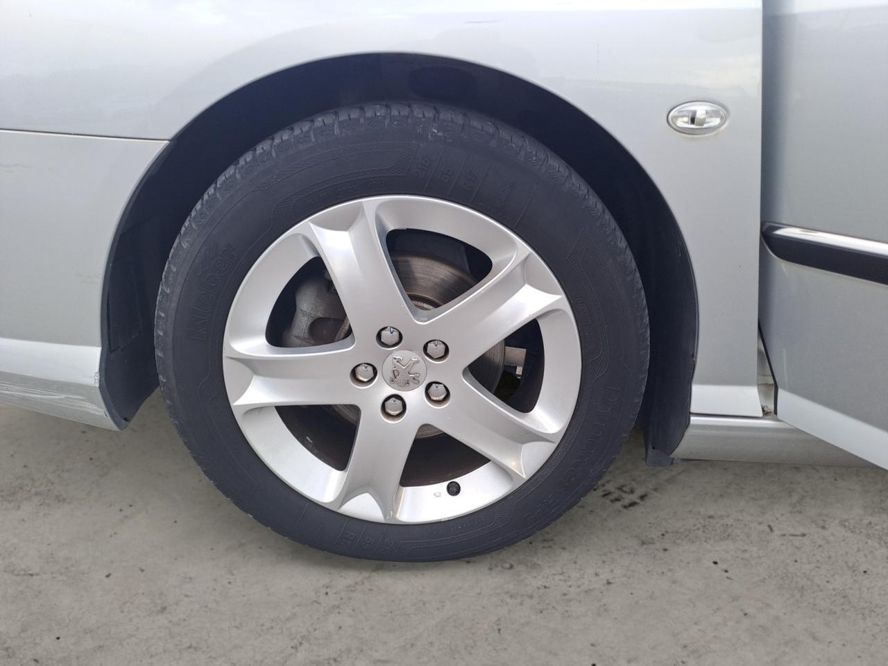 PEUGEOT 407 1ª serie - 407 2.0 HDi aut. SW Sport