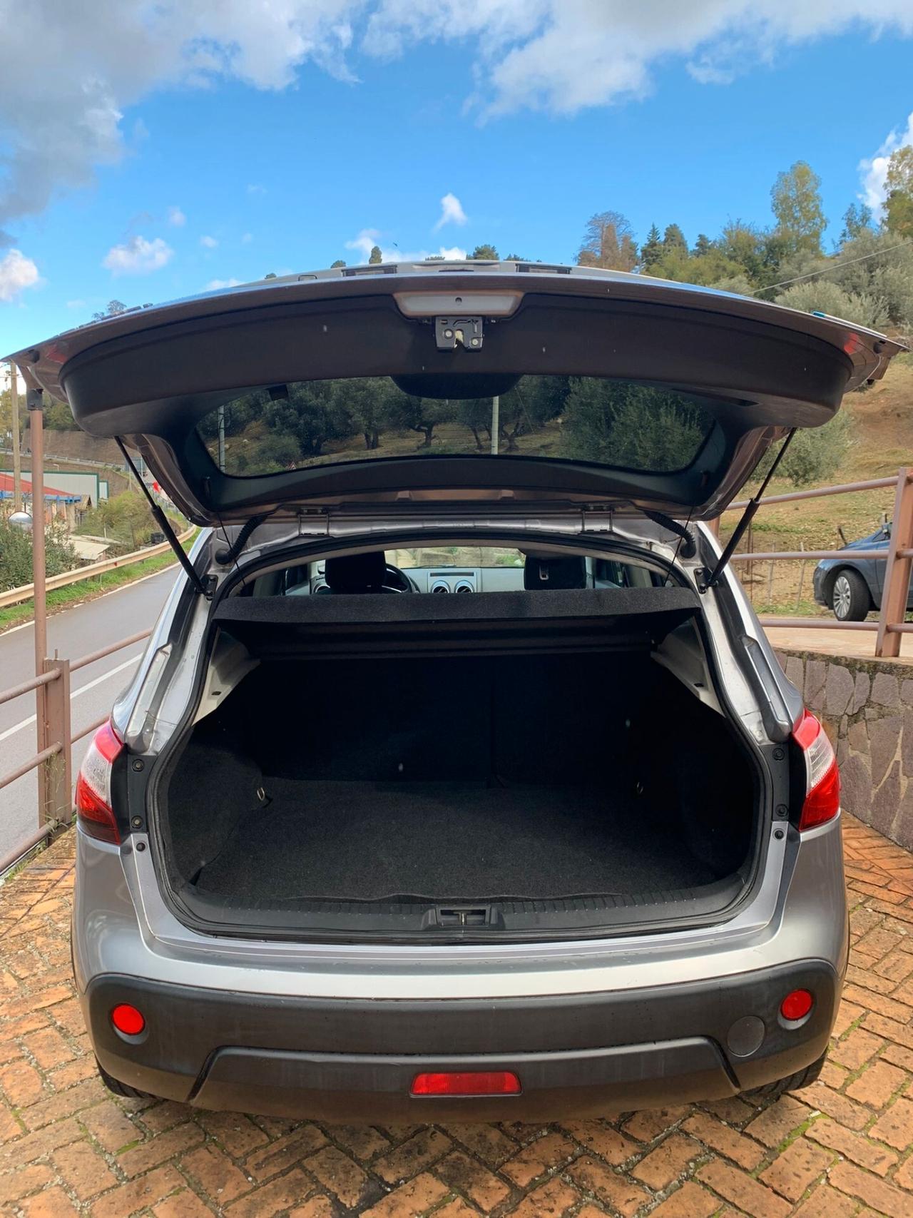 Nissan Qashqai 1.5 dCi DPF n-tec AUTO IN ARRIVO