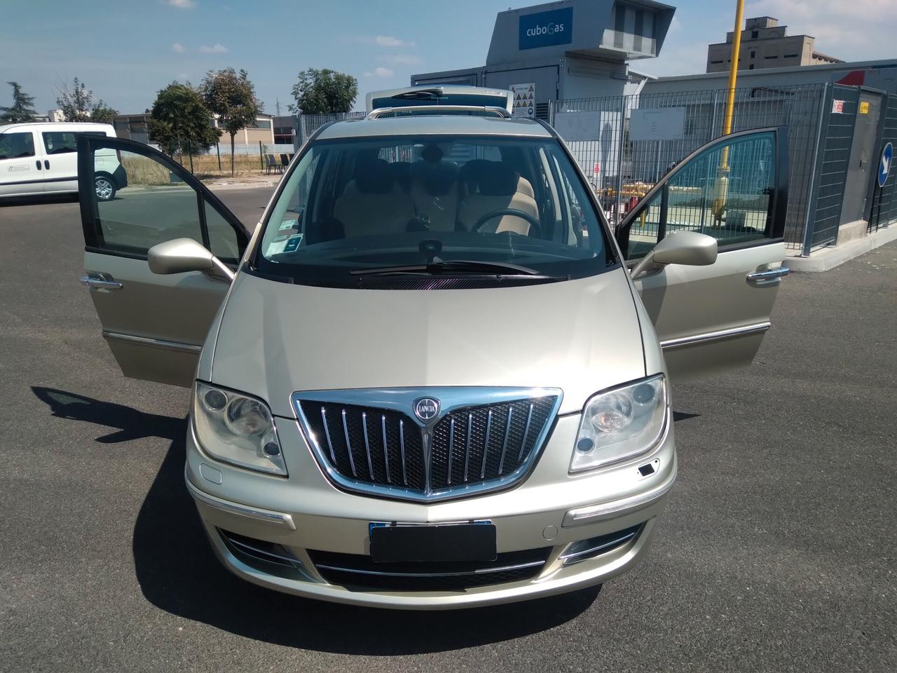 Lancia Phedra 2.0 MJT 136 CV Oro Plus cambio manuale 6marce