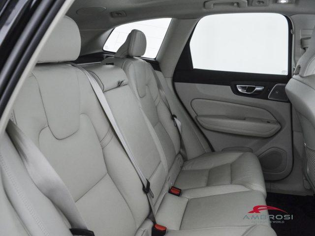 VOLVO XC60 B5 AWD automatico Ultimate Bright