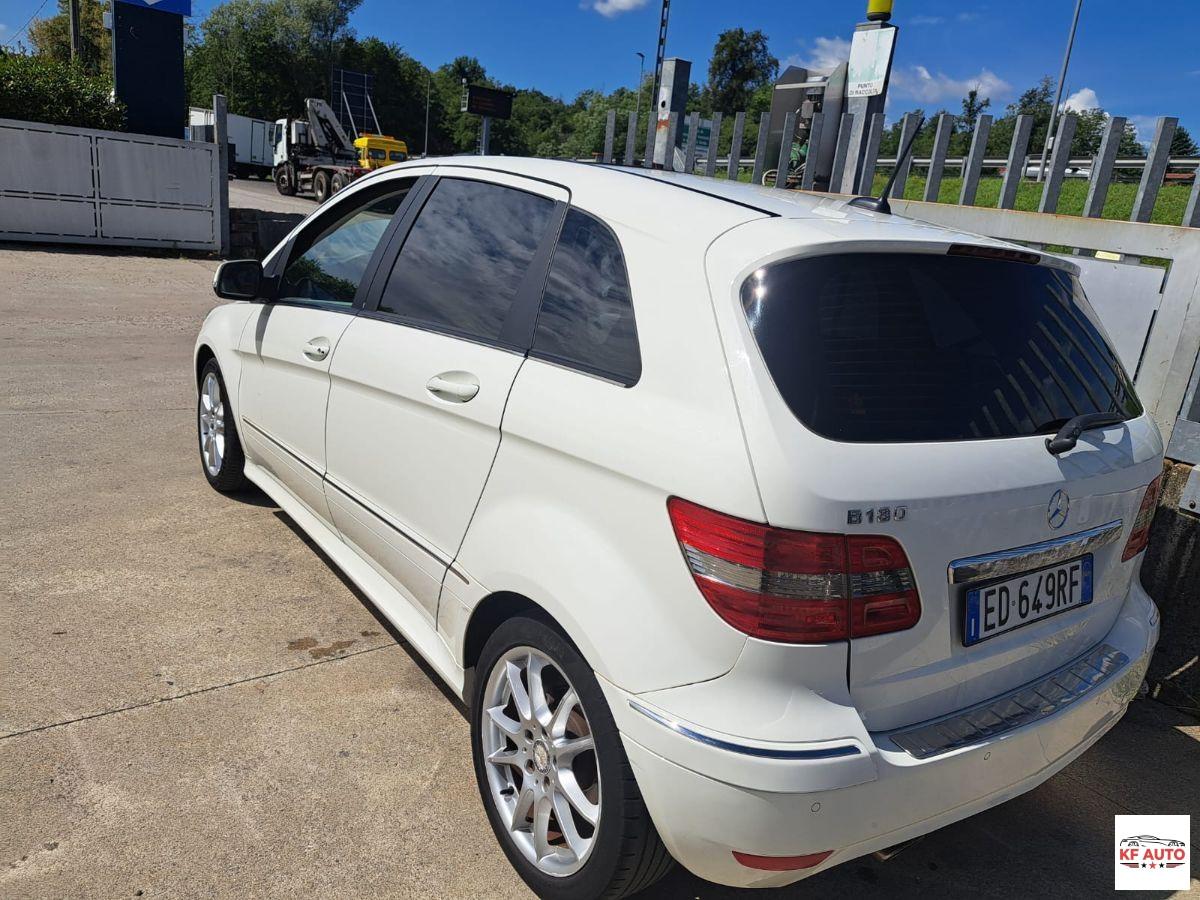 MERCEDES - Classe B - 180 AUTOMATIC Premium