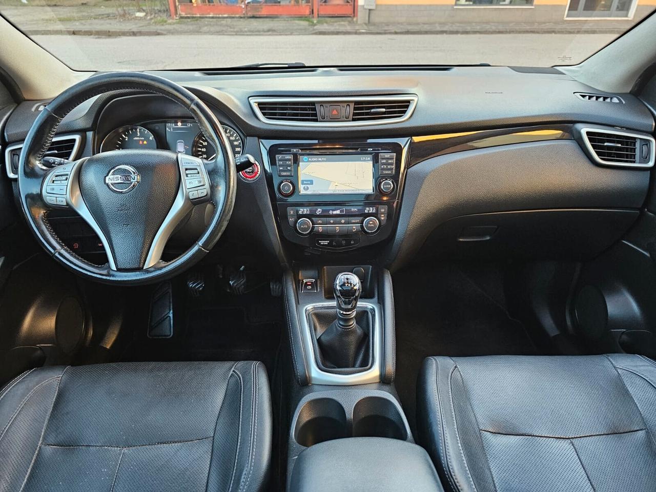 Nissan Qashqai 1.5 dCi 110cv 360°*Pelle*Navi*Tetto*Pdc*Bi-Xeno*18*