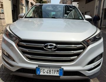 Qualitycars Pescara propone Hyundai Tucson 2.0 CRDi 4WD aut. Comfort