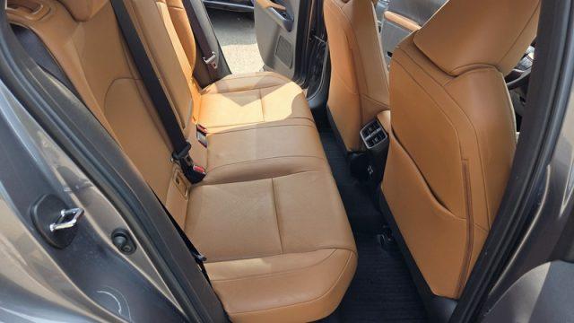 LEXUS UX 250h Hybrid Luxury PERMUTE UNICOPROPR. OK NEOPAT.