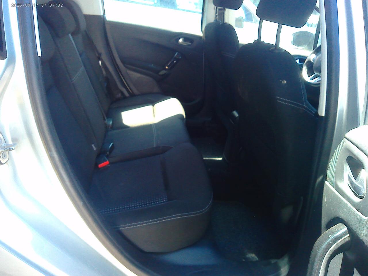 Peugeot 208 BlueHDi 75 5 porte Allure
