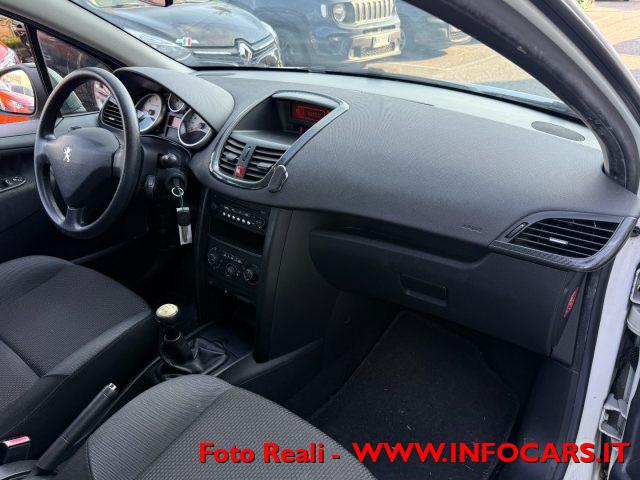 PEUGEOT 207 1.4 HDi 70CV 5 PORTE - NEOPATENTATI