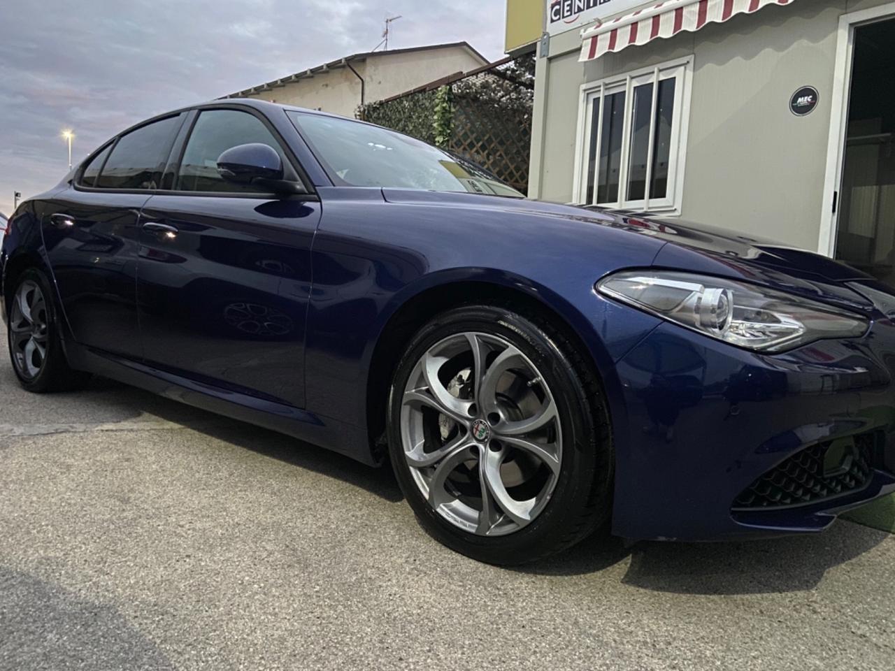 Alfa Romeo Giulia 2.2 160CV AT8 nuovissima garanzia