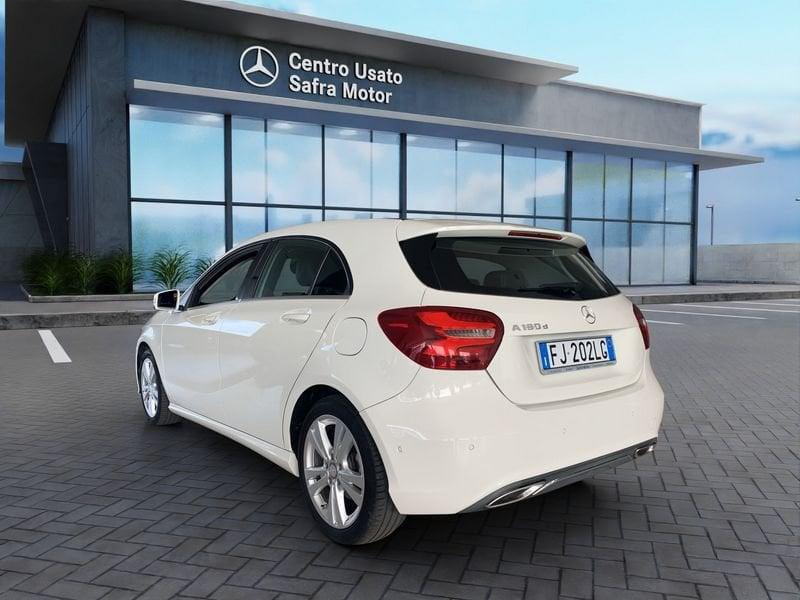 Mercedes-Benz Classe A A 180 d Sport Next Edition