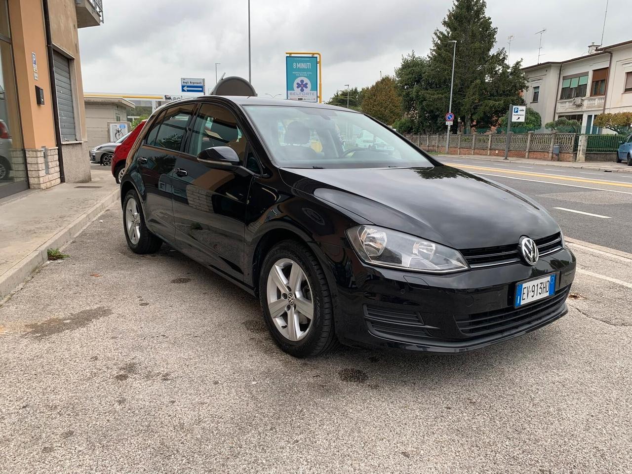 Volkswagen Golf 1.6 TDI 5p. GARANZIA