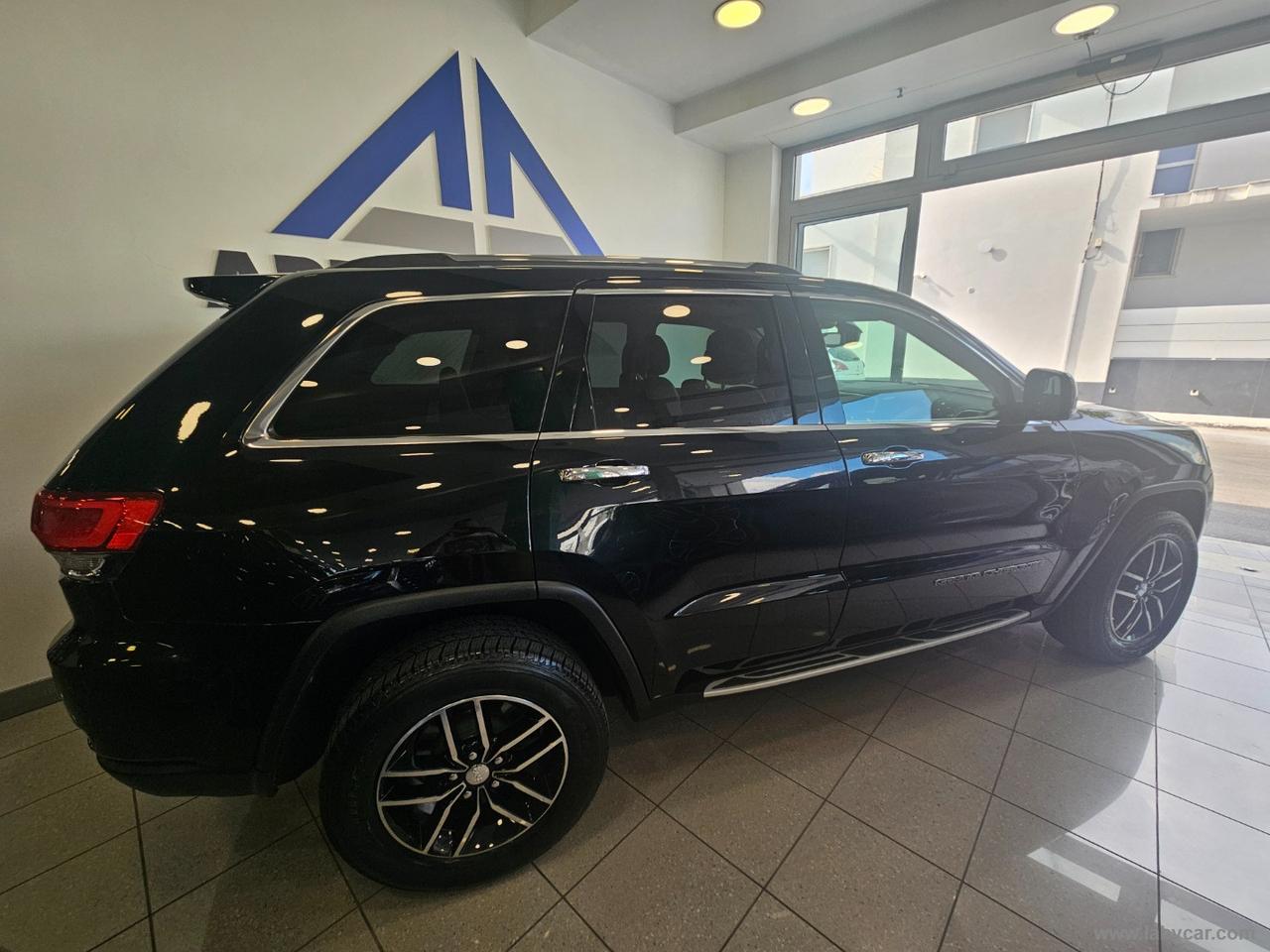 JEEP Gr. Cherokee 3.0 V6 CRD 250 MJT II Lim.