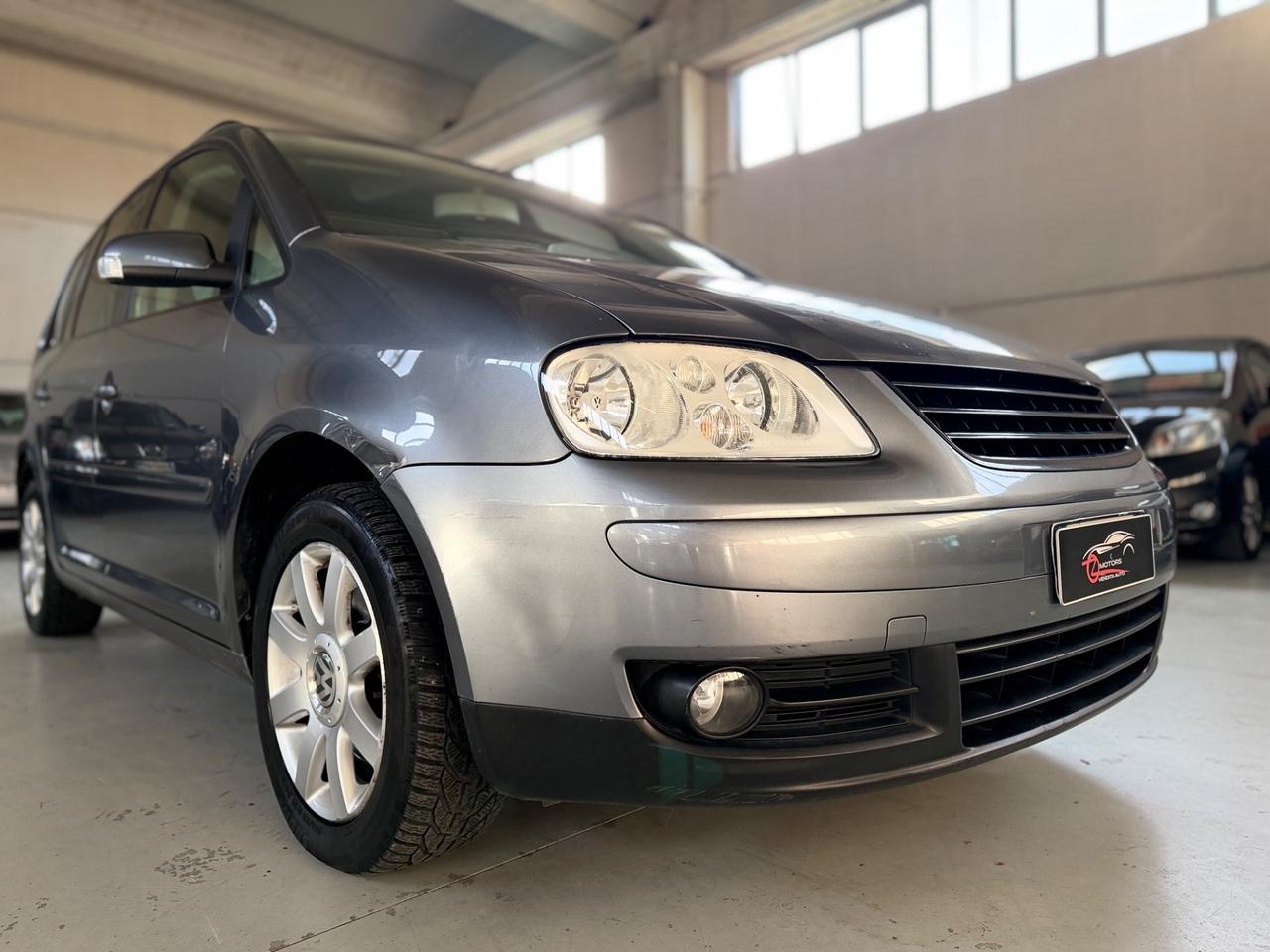 Volkswagen Touran 2.0 16V TDI Highline