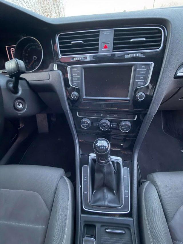 VOLKSWAGEN Golf Variant 2.0 TDI Executive BlueMotion Technology