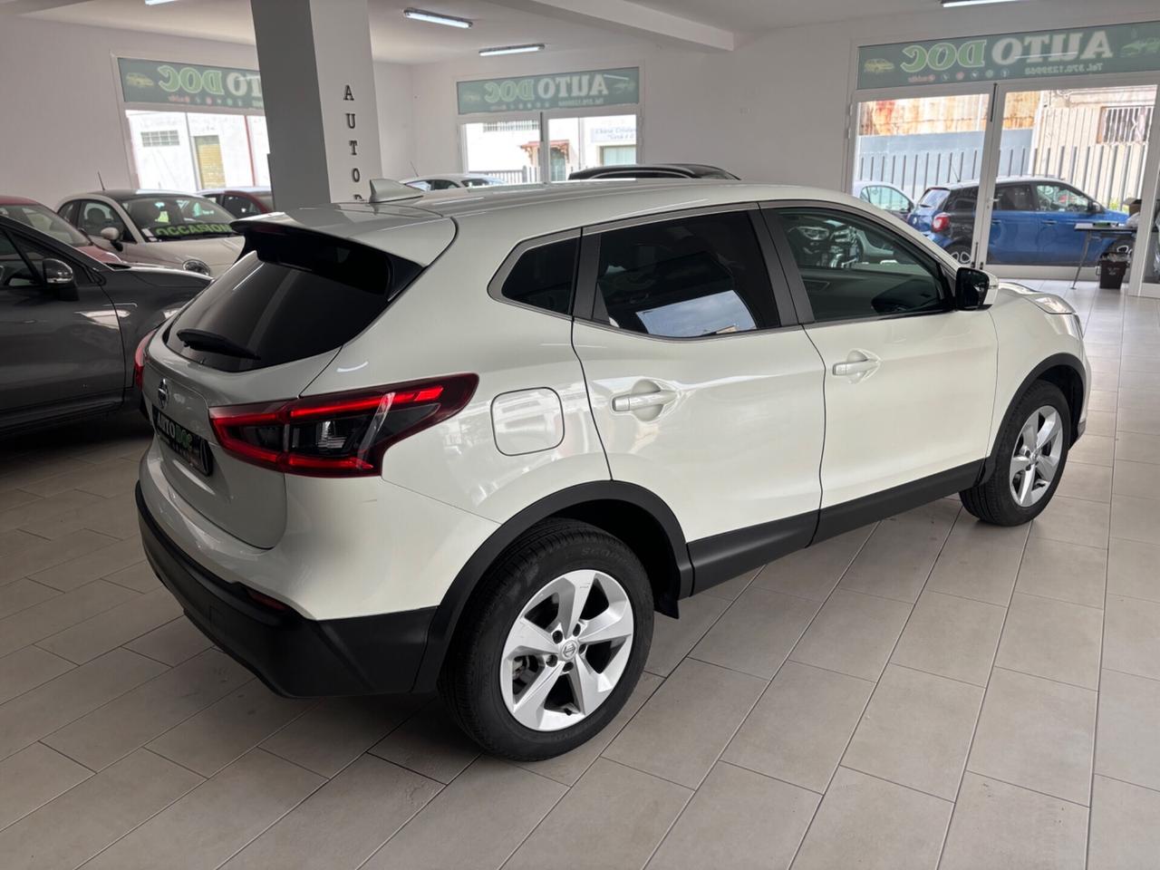 Nissan Qashqai 1.5 dCi N-Connecta